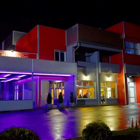 Prenociste Bis Hotel Prijepolje Exterior foto